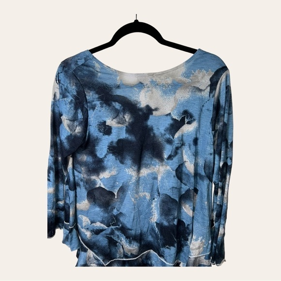 0233. WINE STREET BLOUSE 3/4 SLEEVE BLUE GRAY WATER COLOR‎ RUFFLES - Picture 6 of 9